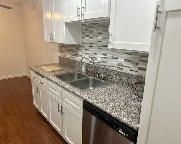 Photo Gallery Image