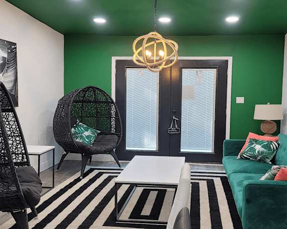 Photo Gallery Image