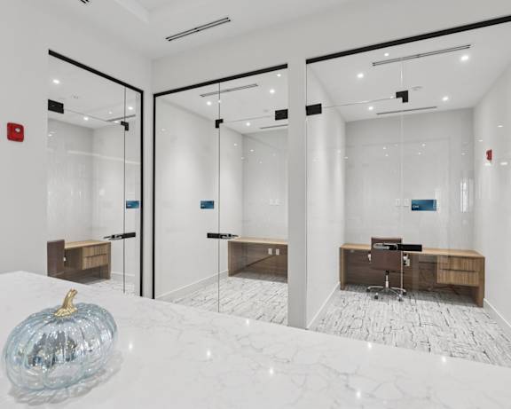 Photo Gallery Image