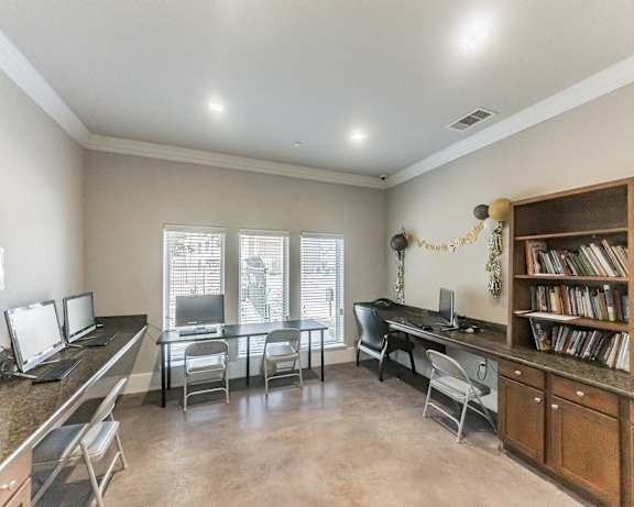 Photo Gallery Image