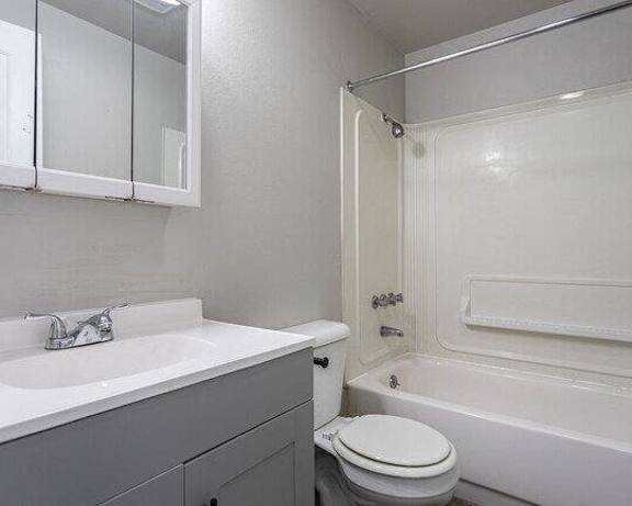 Photo Gallery Image