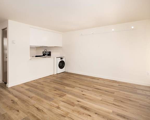 Photo Gallery Image