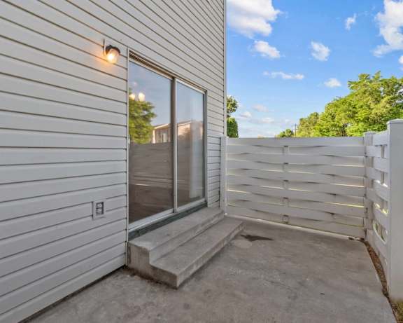 Photo Gallery Image