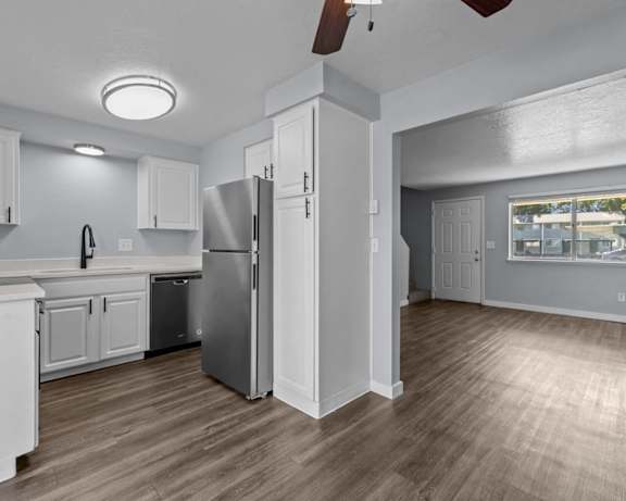 Photo Gallery Image