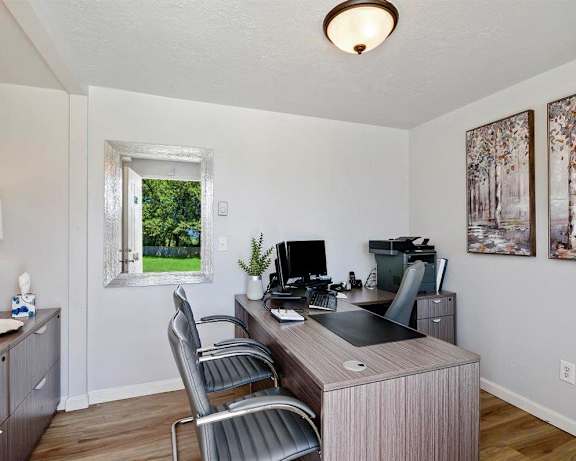 Photo Gallery Image