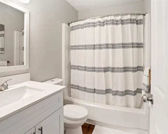 Photo Gallery Image