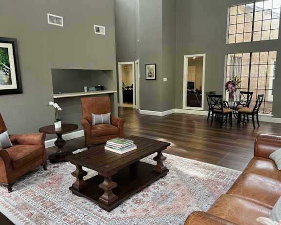 Photo Gallery Image