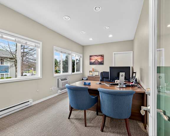 Photo Gallery Image