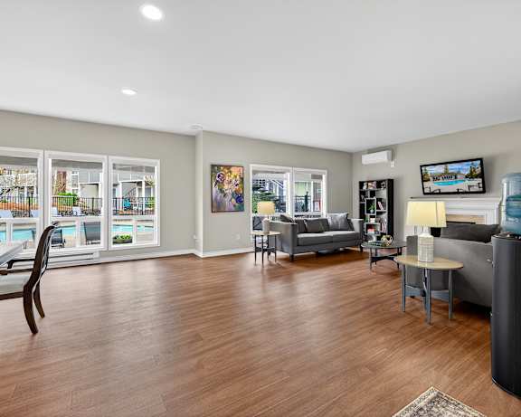 Photo Gallery Image