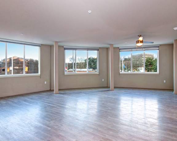 Photo Gallery Image