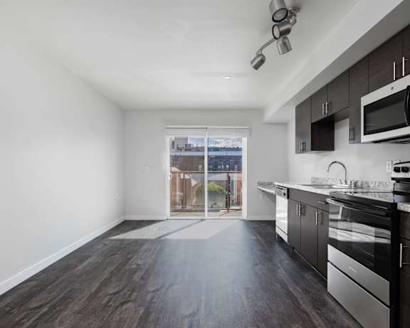 Photo Gallery Image