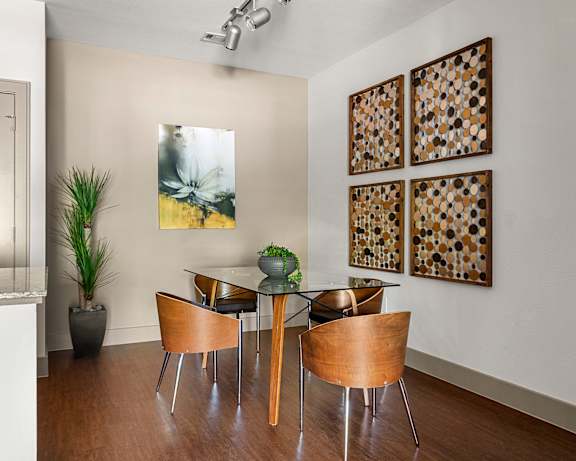 Photo Gallery Image