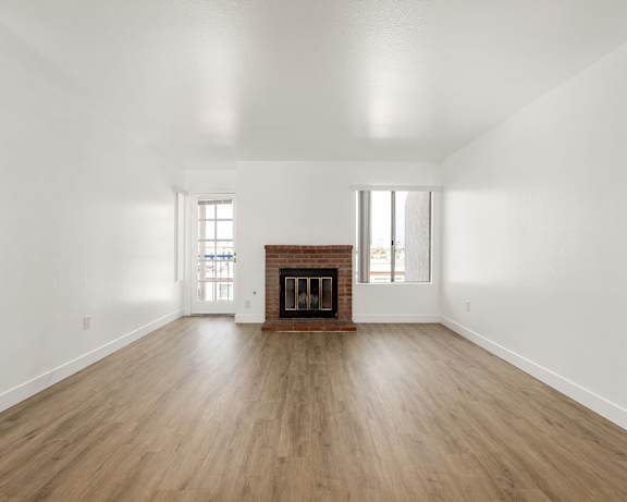 Photo Gallery Image