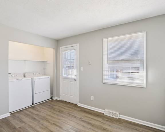 Photo Gallery Image
