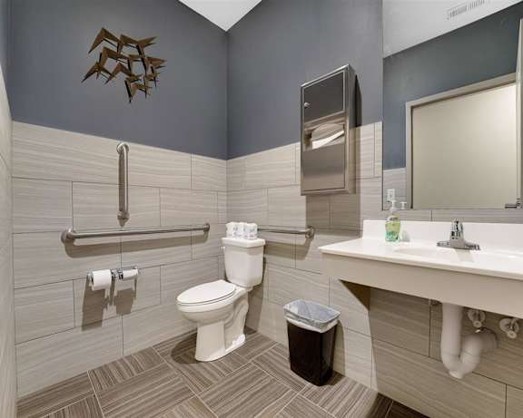 Photo Gallery Image