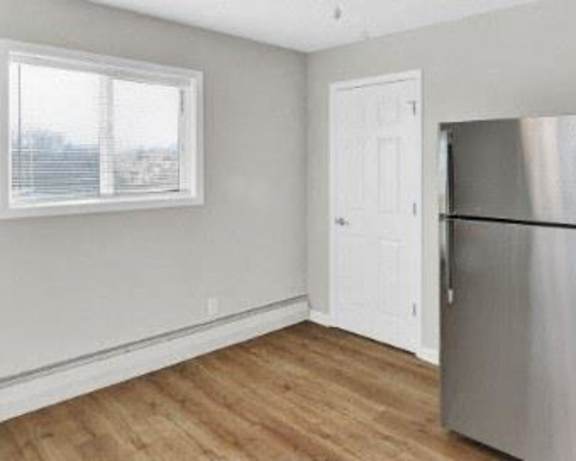 Photo Gallery Image
