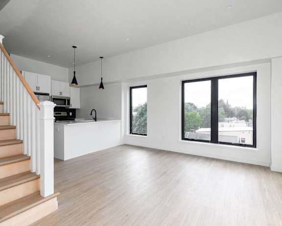 Photo Gallery Image
