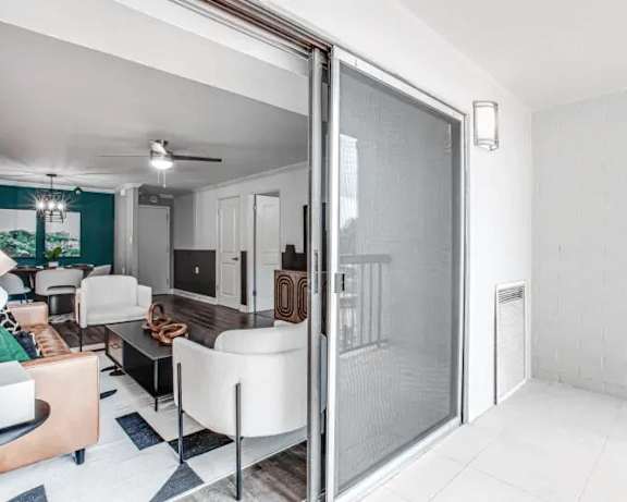 Photo Gallery Image