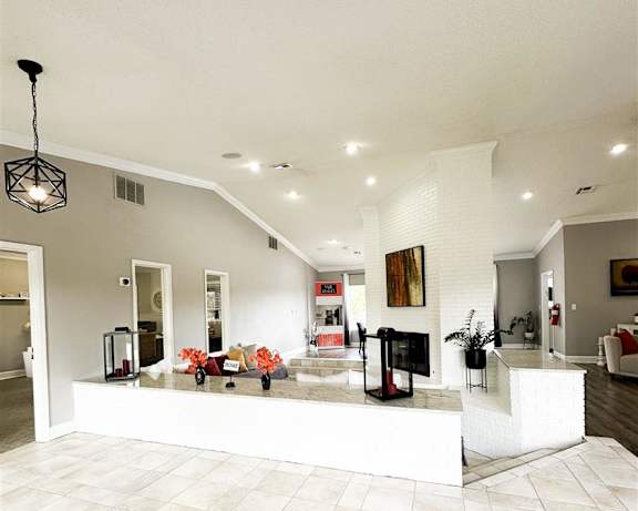 Photo Gallery Image