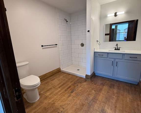 Photo Gallery Image
