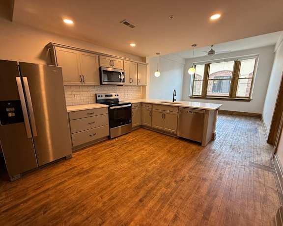 Photo Gallery Image