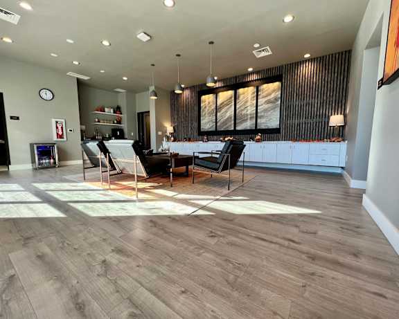 Photo Gallery Image