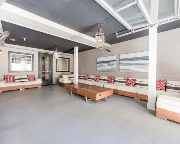 Photo Gallery Image