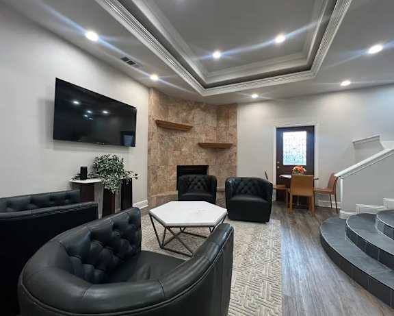 Photo Gallery Image