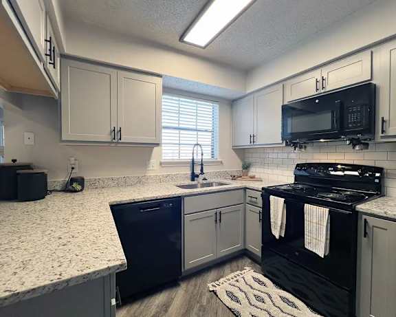 Photo Gallery Image