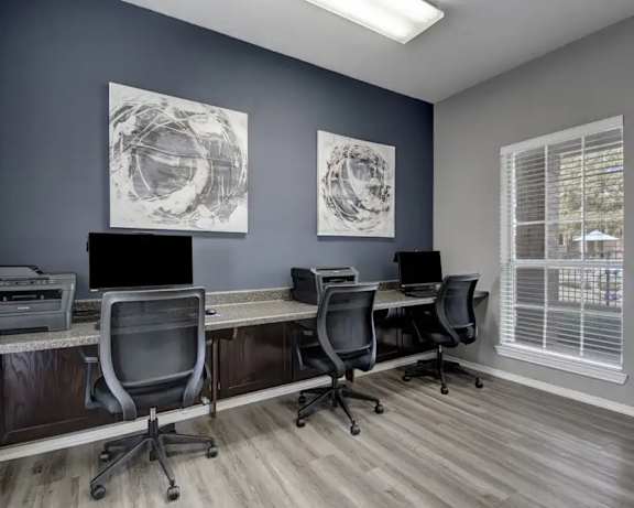 Photo Gallery Image