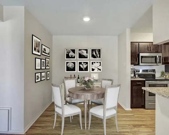 Photo Gallery Image