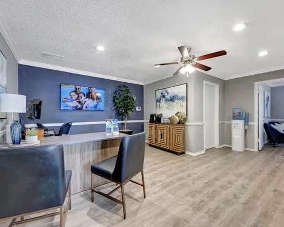 Photo Gallery Image