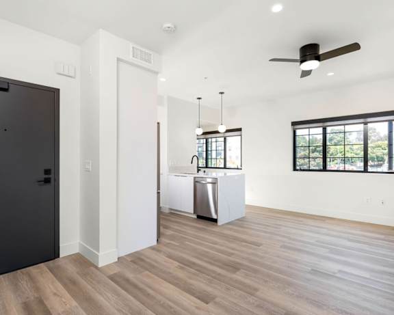 Photo Gallery Image