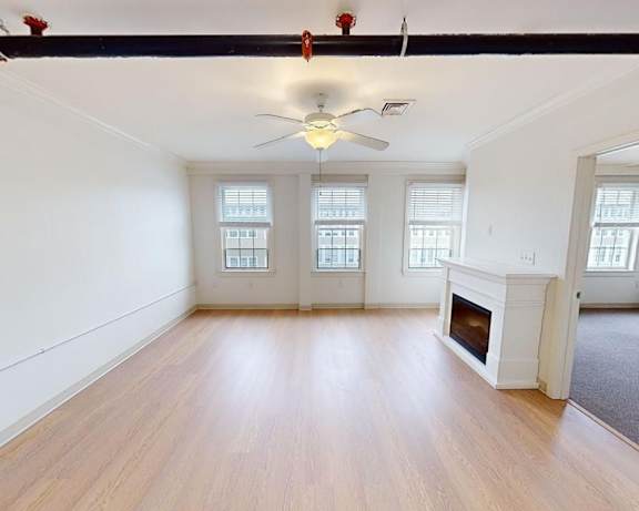 Photo Gallery Image