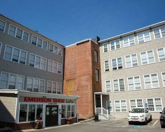 Photo Gallery Image