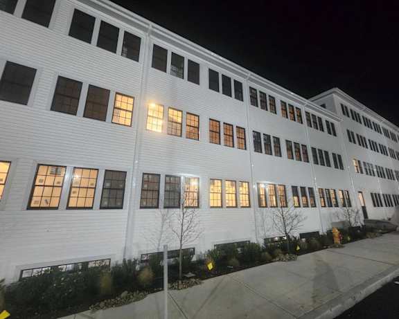 Photo Gallery Image