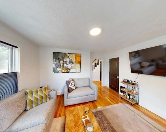 Photo Gallery Image