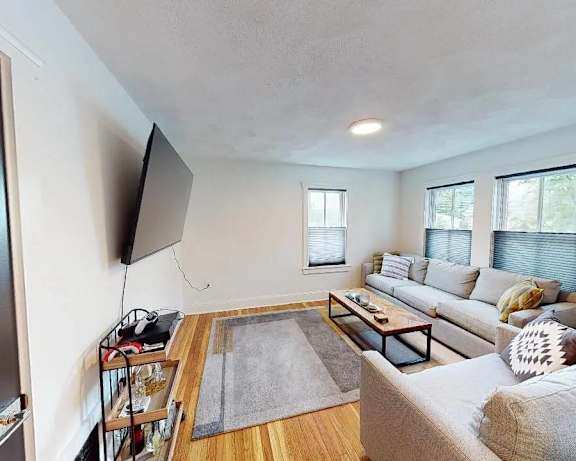 Photo Gallery Image