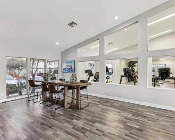 Photo Gallery Image