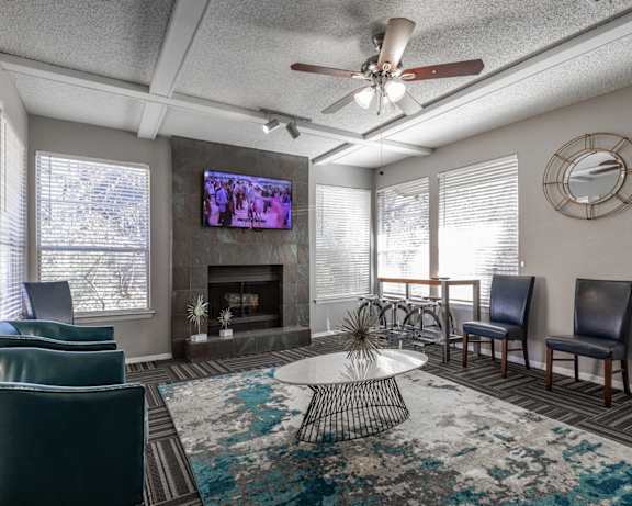 Photo Gallery Image