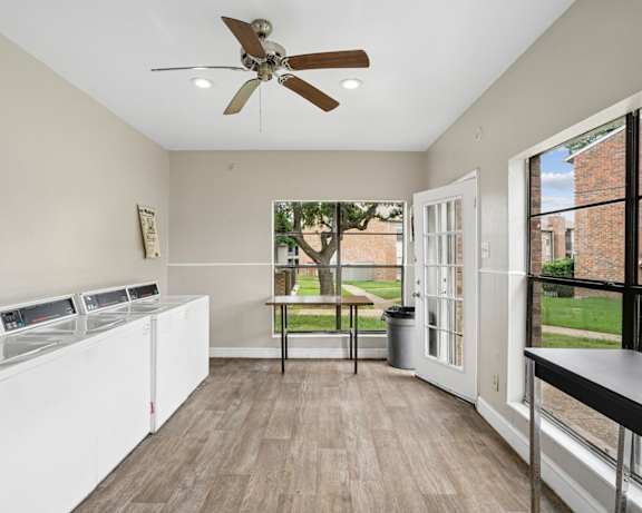 Photo Gallery Image