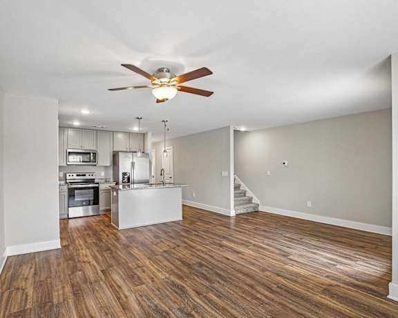 Photo Gallery Image