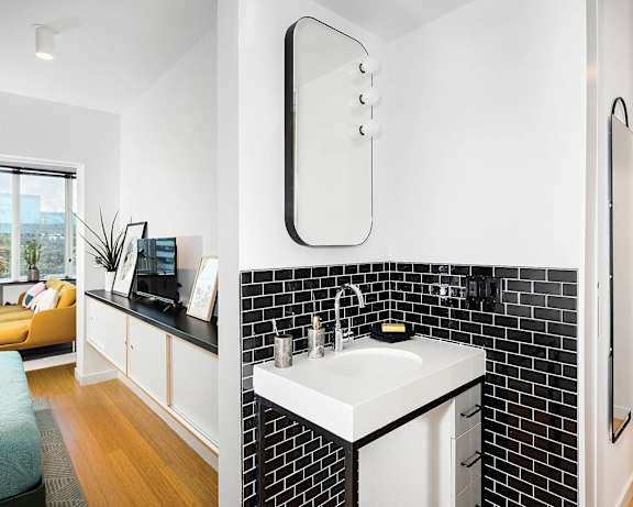 Photo Gallery Image