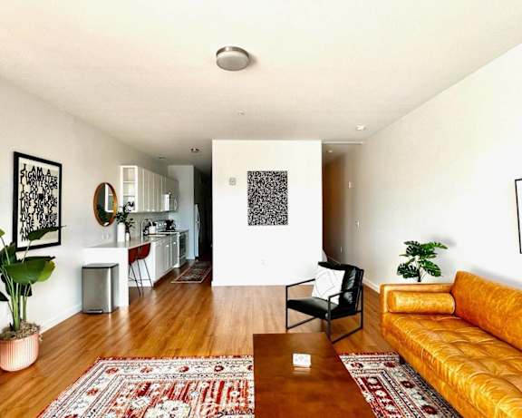 Photo Gallery Image