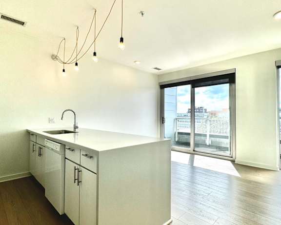 Photo Gallery Image