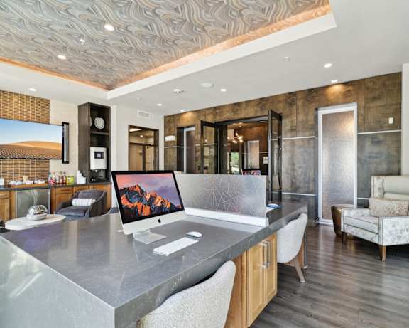 Photo Gallery Image