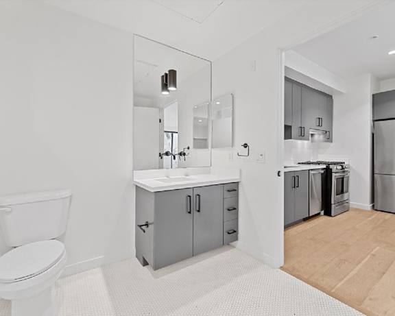 Photo Gallery Image