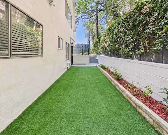 Photo Gallery Image