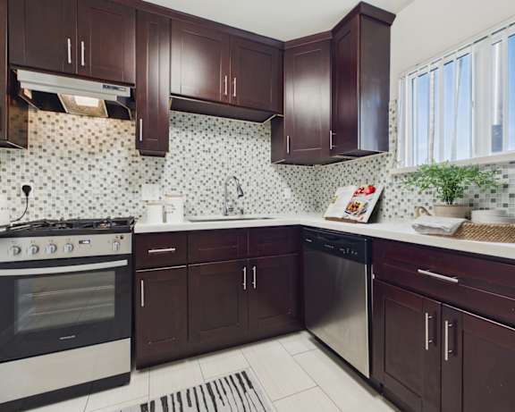 Photo Gallery Image
