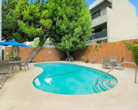 Photo Gallery Image
